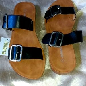 NWT Size 8 WOMEN'S FAUX LEATHER SANDALS